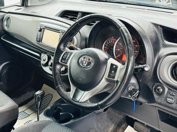 Toyota Yaris 1.33 Dual VVT-i TR Multidrive S Euro 5 5dr