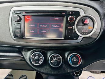 Toyota Yaris 1.33 Dual VVT-i TR Multidrive S Euro 5 5dr