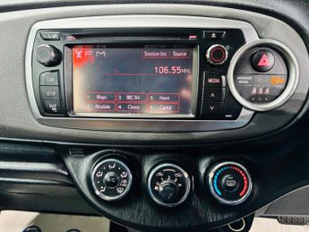 Toyota Yaris 1.33 Dual VVT-i TR Multidrive S Euro 5 5dr