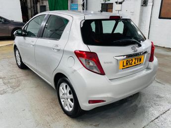 Toyota Yaris 1.33 Dual VVT-i TR Multidrive S Euro 5 5dr