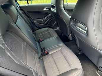 Mercedes-Benz A Class 1.6 A180 Sport 7G-DCT Euro 6 (s/s) 5dr