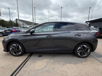 MG MG4 64kWh Trophy Long Range Auto 5dr