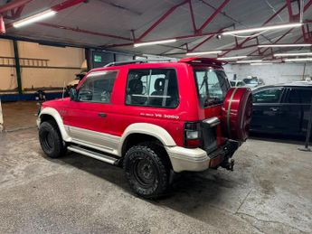 Mitsubishi Shogun 