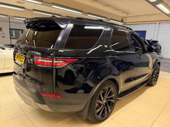 Land Rover Discovery 3.0 TD V6 First Edition Auto 4WD Euro 6 (s/s) 5dr