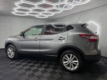 Nissan Qashqai 1.2 DIG-T Acenta Premium 2WD Euro 5 (s/s) 5dr