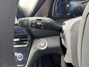 Hyundai IONIQ 38.3kWh Premium Auto 5dr