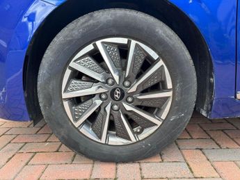 Hyundai IONIQ 38.3kWh Premium Auto 5dr