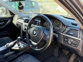 BMW 3 Series 2.0 320d Luxury Auto Euro 5 (s/s) 4dr