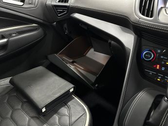 Ford Kuga 2.0 TDCi Vignale Powershift AWD Euro 6 (s/s) 5dr