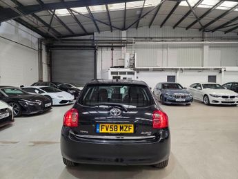 Toyota Auris 1.6 VVT-i TR 5dr