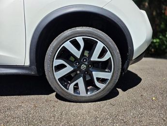Nissan Juke 1.6 n-tec Euro 5 5dr (17in Alloy)