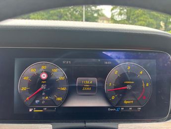 Mercedes-Benz E Class 3.0 E350d V6 AMG Line (Premium Plus) G-Tronic+ 4MATIC Euro 6 (s/