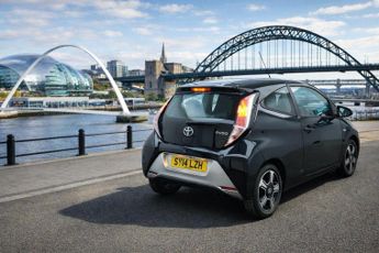 Toyota AYGO 1.0 VVT-i x-clusiv Euro 5 3dr Euro 5