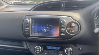 Toyota Yaris 1.5 VVT-h Excel E-CVT Euro 6 (s/s) 5dr