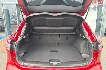Nissan Qashqai 1.3 DiG-T (160ps) N-Connecta [Glass Roof]