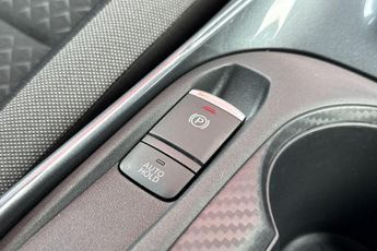 Nissan Juke 1.0 DIG-T (117ps) N-Connecta