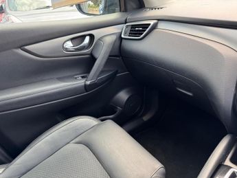 Nissan Qashqai 1.2 DIG-T Tekna XTRON Euro 6 (s/s) 5dr