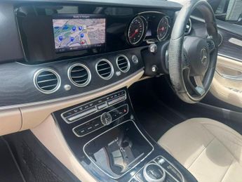 MERCEDES-BENZ E CLASS 2.0 E220d SE Saloon 4dr Diesel G-Tronic+ Euro 6 (s/s) (194 ps) *