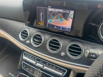 MERCEDES-BENZ E-CLASS 2.0 E220d SE Saloon 4dr Diesel G-Tronic+ Euro 6 (s/s) (194 ps) *
