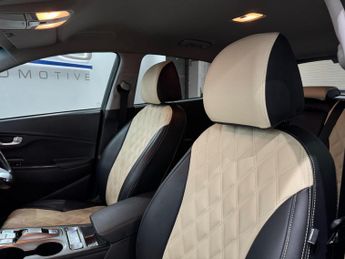 Hyundai KONA 64kWh Premium Auto 5dr (10.5kW Charger)