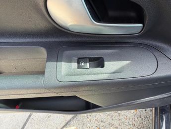 Volkswagen up! 1.0 Move up! Hatchback 5dr Petrol ASG Euro 6 (s/s) (60 ps)