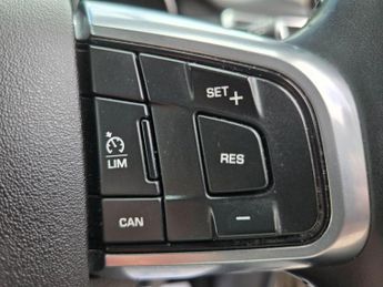 Land Rover Discovery Sport 2.0 TD4 SE Tech Auto 4WD Euro 6 (s/s) 5dr