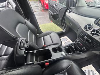 Mercedes-Benz B Class 1.8 B200 CDI Sport 7G-DCT Euro 5 (s/s) 5dr