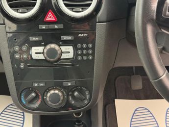 Vauxhall Corsa 1.4i 16v Design 3dr (a/c)