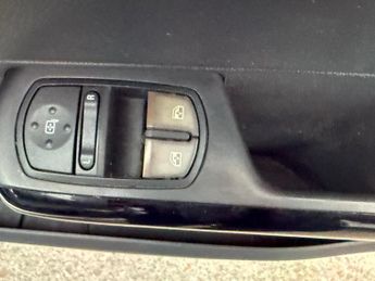Vauxhall Corsa 1.4i 16v Design 3dr (a/c)