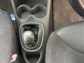 Toyota AYGO 1.0 VVT-i Platinum Euro 4 5dr