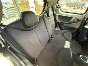 Toyota AYGO 1.0 VVT-i Platinum Euro 4 5dr