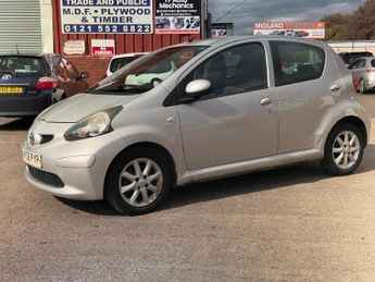 Toyota AYGO 1.0 VVT-i Platinum Euro 4 5dr