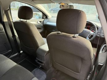 Ford Mondeo 2.0 TDCi Zetec 5dr