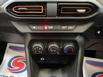 Dacia Sandero Stepway 1.0 TCe Comfort CVT Euro 6 (s/s) 5dr