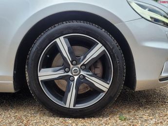 Volvo V40 1.5 T2 R-Design Edition Auto Euro 6 (s/s) 5dr