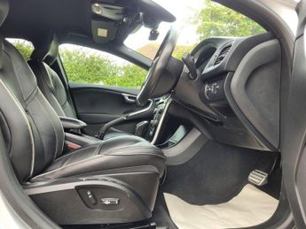 Volvo V40 1.5 T2 R-Design Edition Auto Euro 6 (s/s) 5dr
