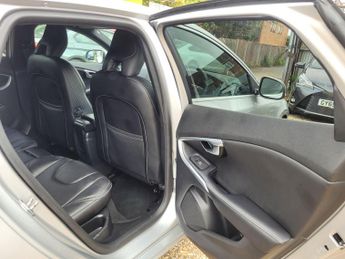 Volvo V40 1.5 T2 R-Design Edition Auto Euro 6 (s/s) 5dr