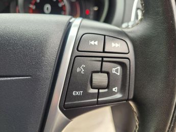Volvo V40 1.5 T2 R-Design Edition Auto Euro 6 (s/s) 5dr