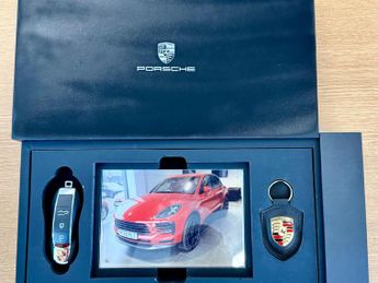 Porsche Macan 2.0T PDK 4WD Euro 6 (s/s) 5dr