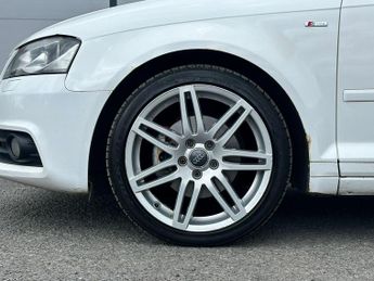 Audi A3 2.0 TDI Black Edition Sportback Euro 5 (s/s) 5dr