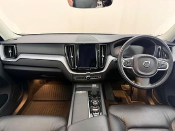 Volvo XC60 2.0 B5 MHEV Momentum Auto AWD Euro 6 (s/s) 5dr