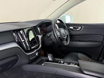 Volvo XC60 2.0 B5 MHEV Momentum Auto AWD Euro 6 (s/s) 5dr
