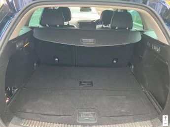 Renault Megane 1.2 TCe Signature Nav Sport Tourer EDC Euro 6 5dr