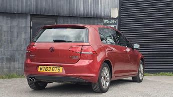 Volkswagen Golf 2.0 TDI BlueMotion Tech SE DSG Euro 5 (s/s) 5dr