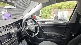 Volkswagen Golf 2.0 TDI BlueMotion Tech SE DSG Euro 5 (s/s) 5dr
