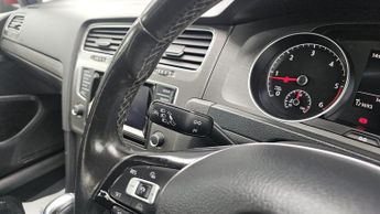 Volkswagen Golf 2.0 TDI BlueMotion Tech SE DSG Euro 5 (s/s) 5dr