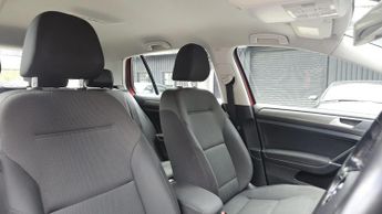 Volkswagen Golf 2.0 TDI BlueMotion Tech SE DSG Euro 5 (s/s) 5dr