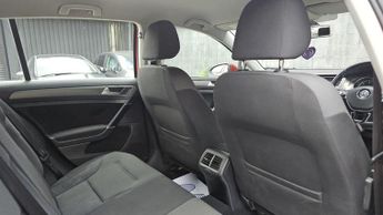 Volkswagen Golf 2.0 TDI BlueMotion Tech SE DSG Euro 5 (s/s) 5dr
