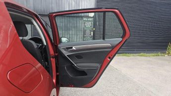 Volkswagen Golf 2.0 TDI BlueMotion Tech SE DSG Euro 5 (s/s) 5dr