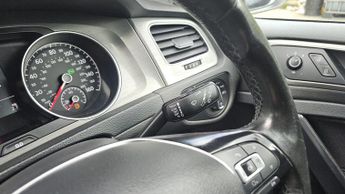 Volkswagen Golf 2.0 TDI BlueMotion Tech SE DSG Euro 5 (s/s) 5dr